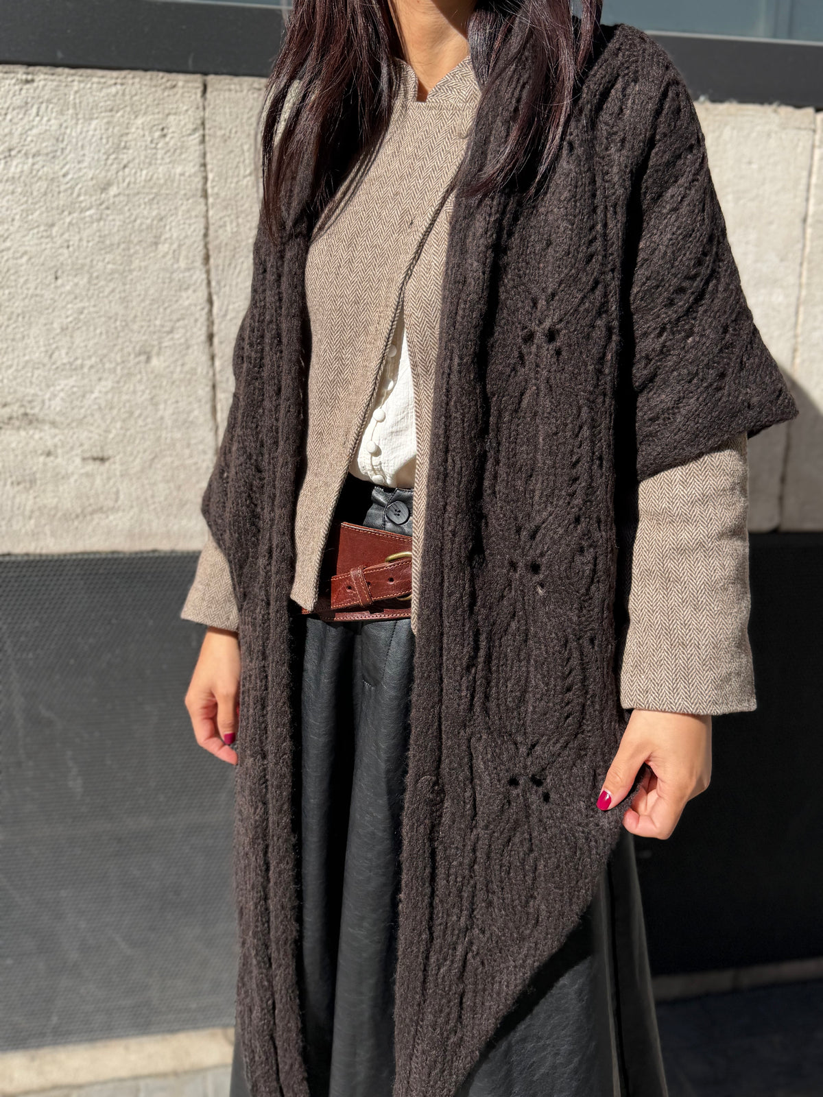 Poncho Triangular Julia Marrón