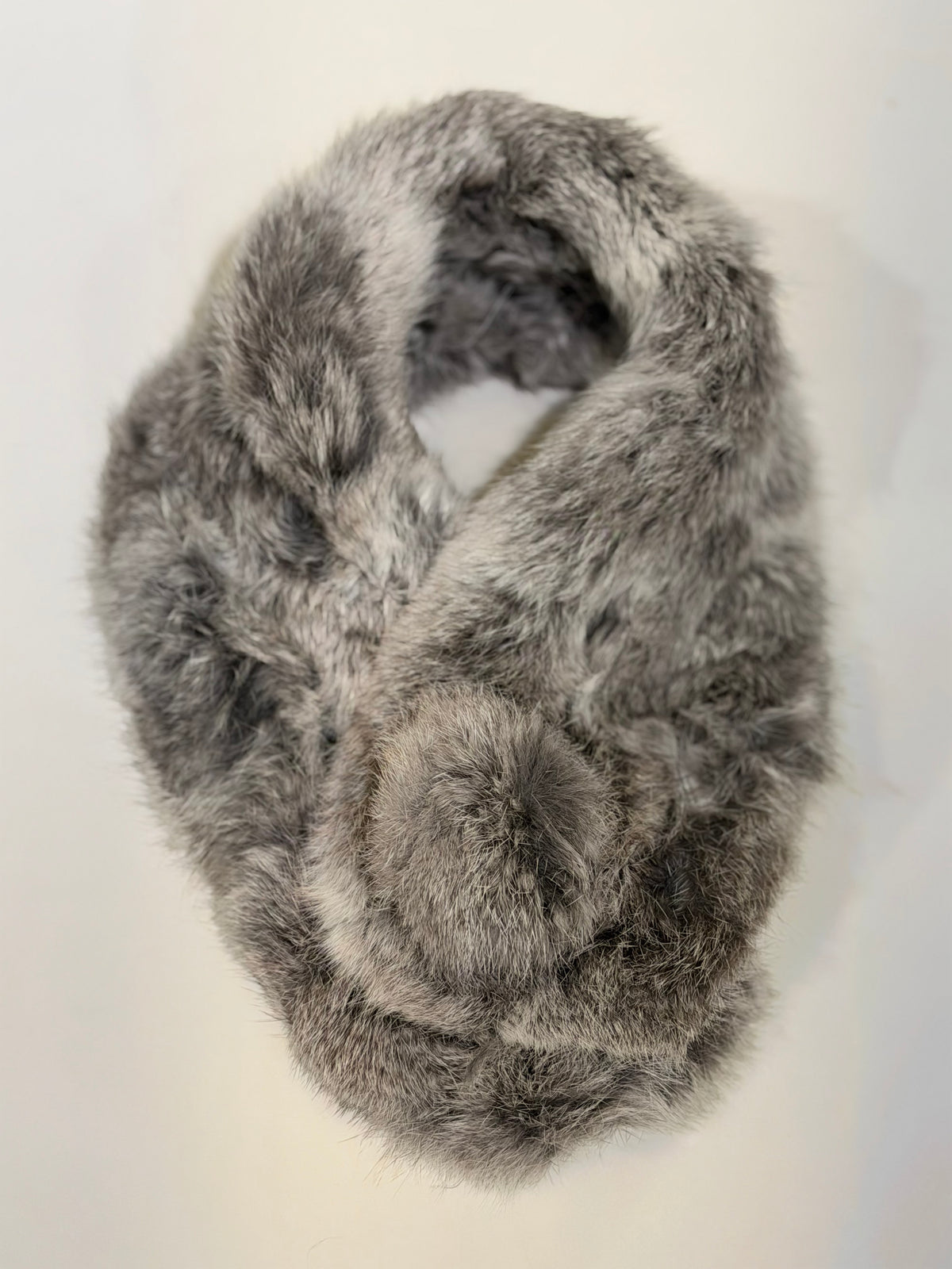 Cuello Piel Natural Gris
