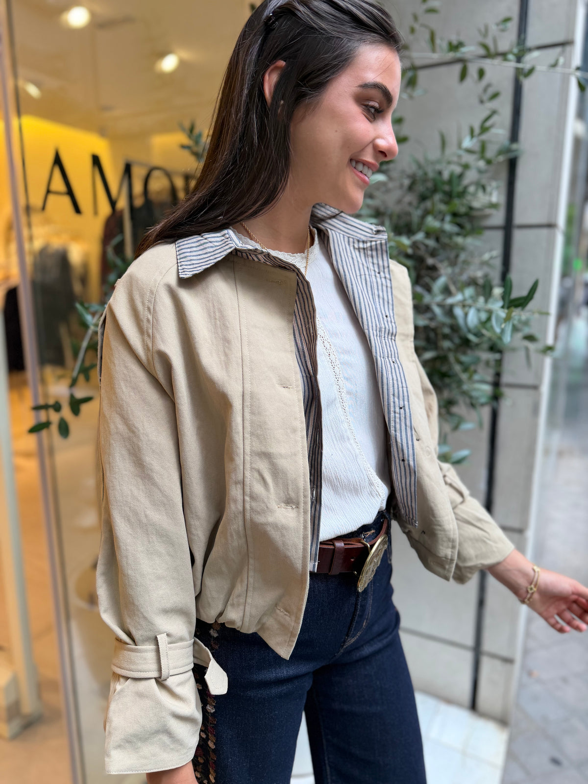 Chaqueta Gabardina C. Camisa Beige