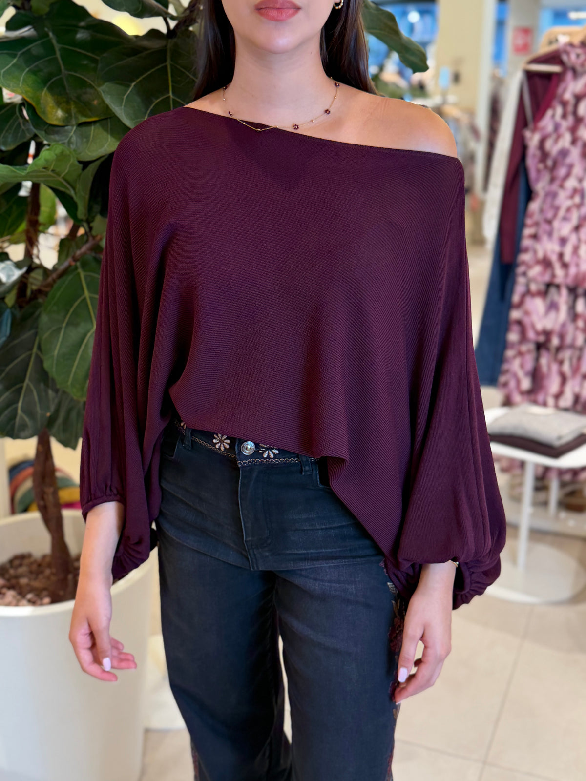 Top Punto Liso Poncho Burdeos