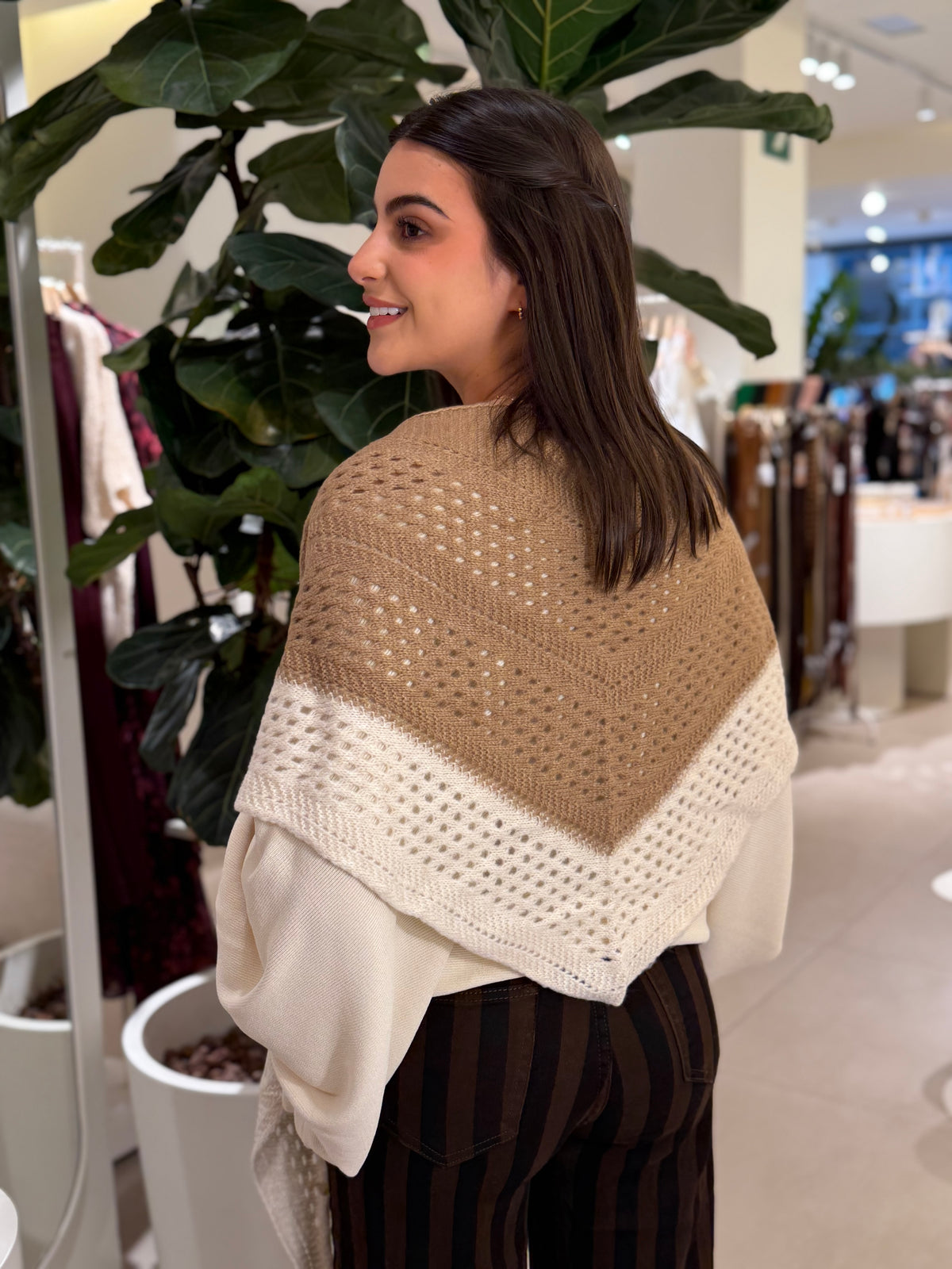 Pañuelo Bicolor Triangular Beige