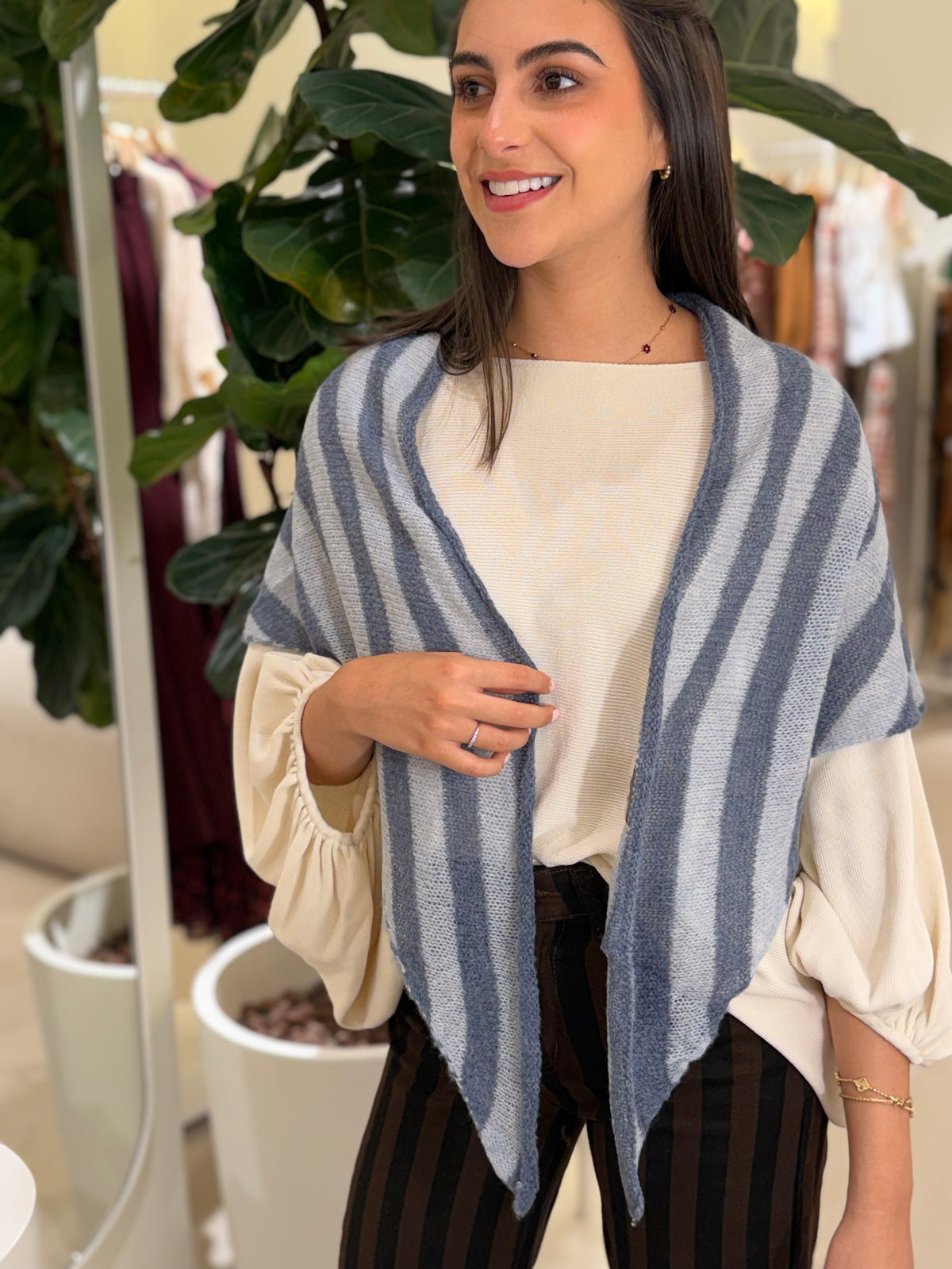 Pañuelo Raya Triangular Azul