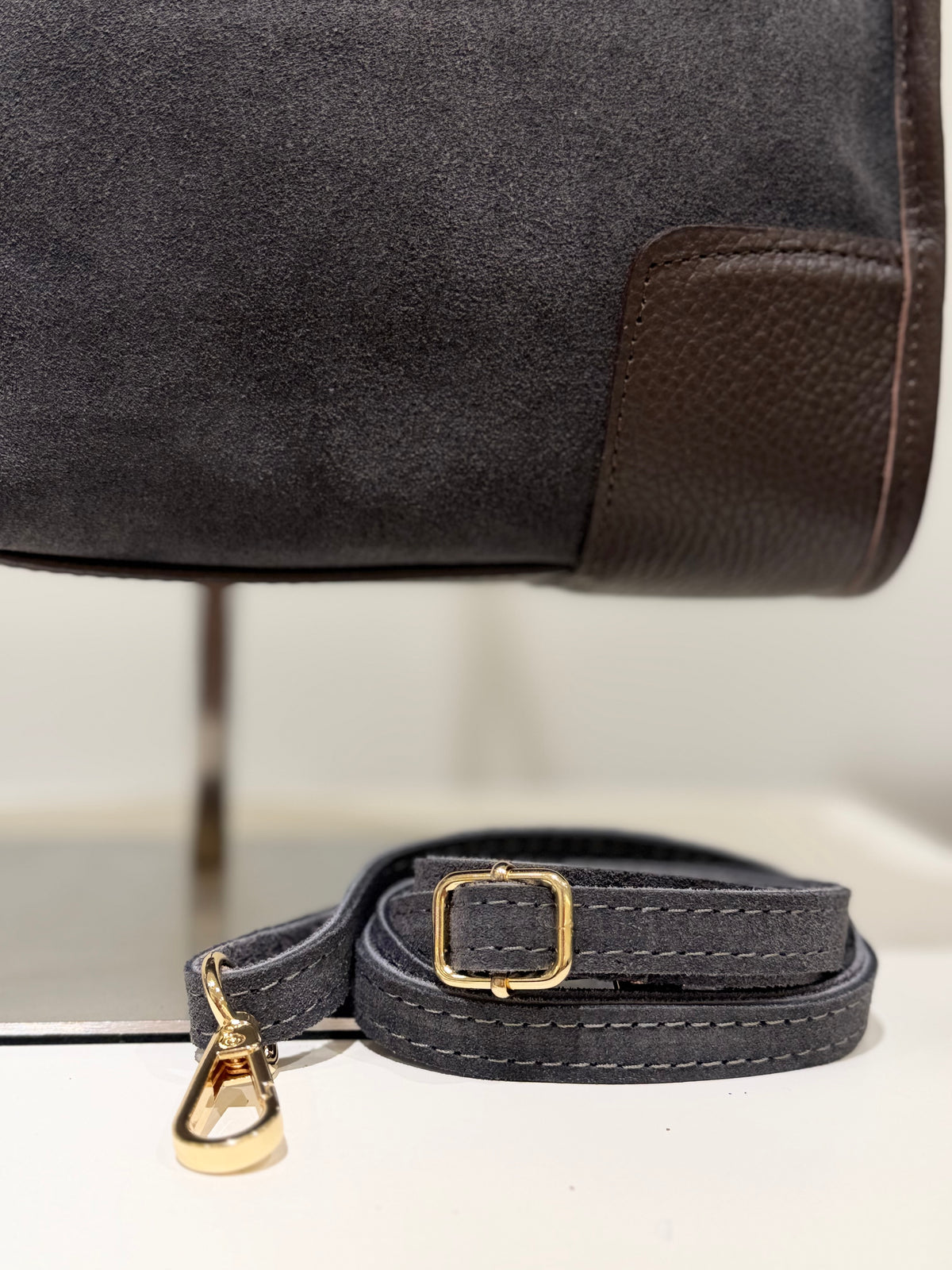 Bolso Antelina Combinado Piel Gris