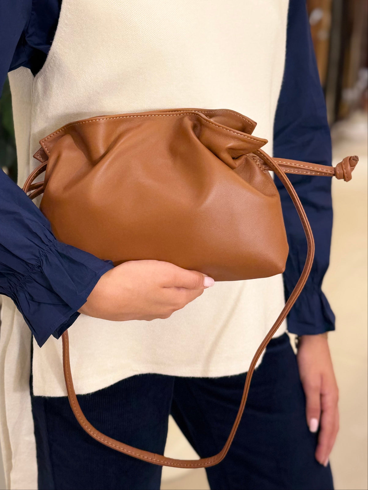 Bolso Piel Cierre Low Camel