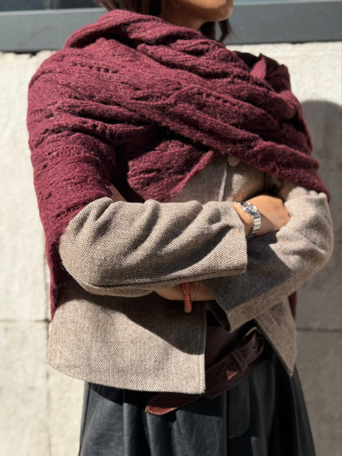 Poncho Triangular Julia Granate